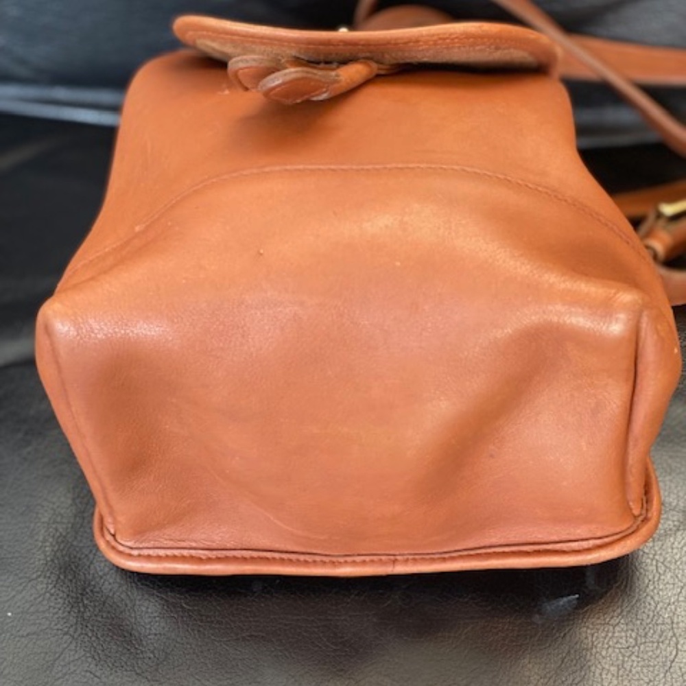 Vintage Coach A2P‑9960 Backpack – British Tan Leather – Excellent Condition - Picture 6 of 11